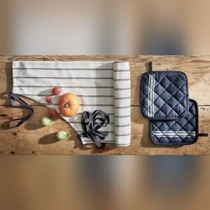 Apron and Pot Holder Set Bundle